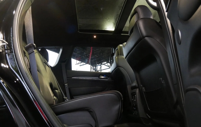 Jeep Grand Cherokee cena 159900 przebieg: 79400, rok produkcji 2020 z Grybów małe 631
